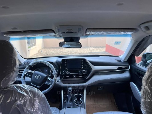 TOYOTA HIGHLANDER XLE