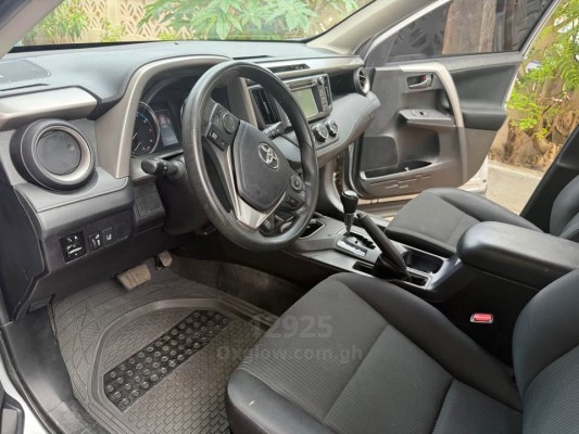 Toyota RAV4 LE 2017