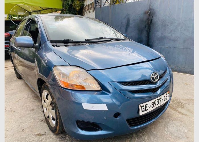 Toyota Yaris 2010 Model