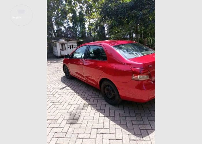 Toyota Yaris 2012 Model