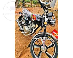 2023 125 royal motorbike
