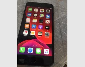  iPhone 8 Plus
